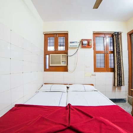 Hotel O Sree Radha Lodge Near Snow World Secundurabad Екстериор снимка