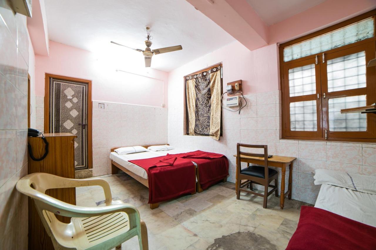 Hotel O Sree Radha Lodge Near Snow World Secundurabad Екстериор снимка