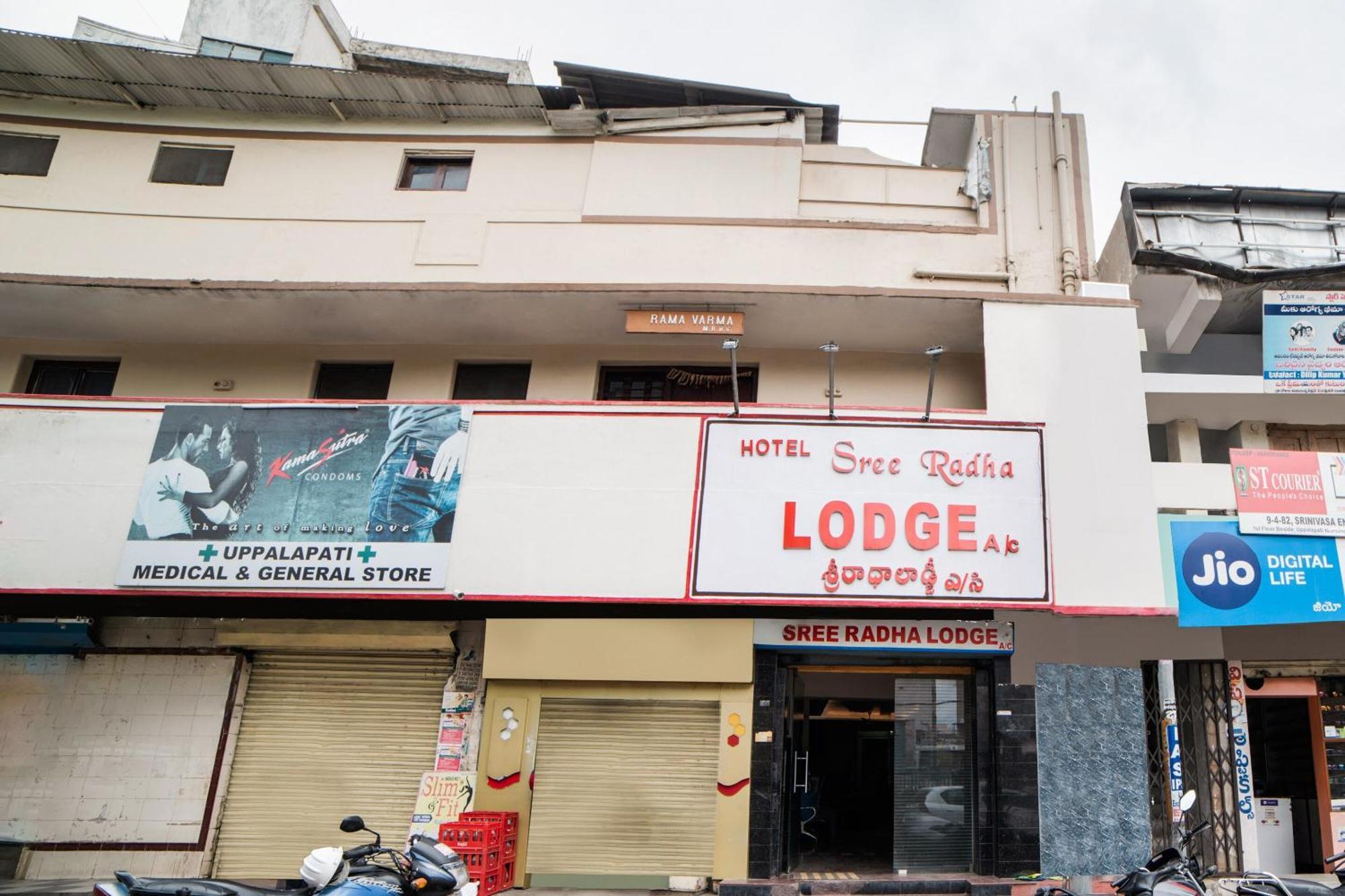 Hotel O Sree Radha Lodge Near Snow World Secundurabad Екстериор снимка