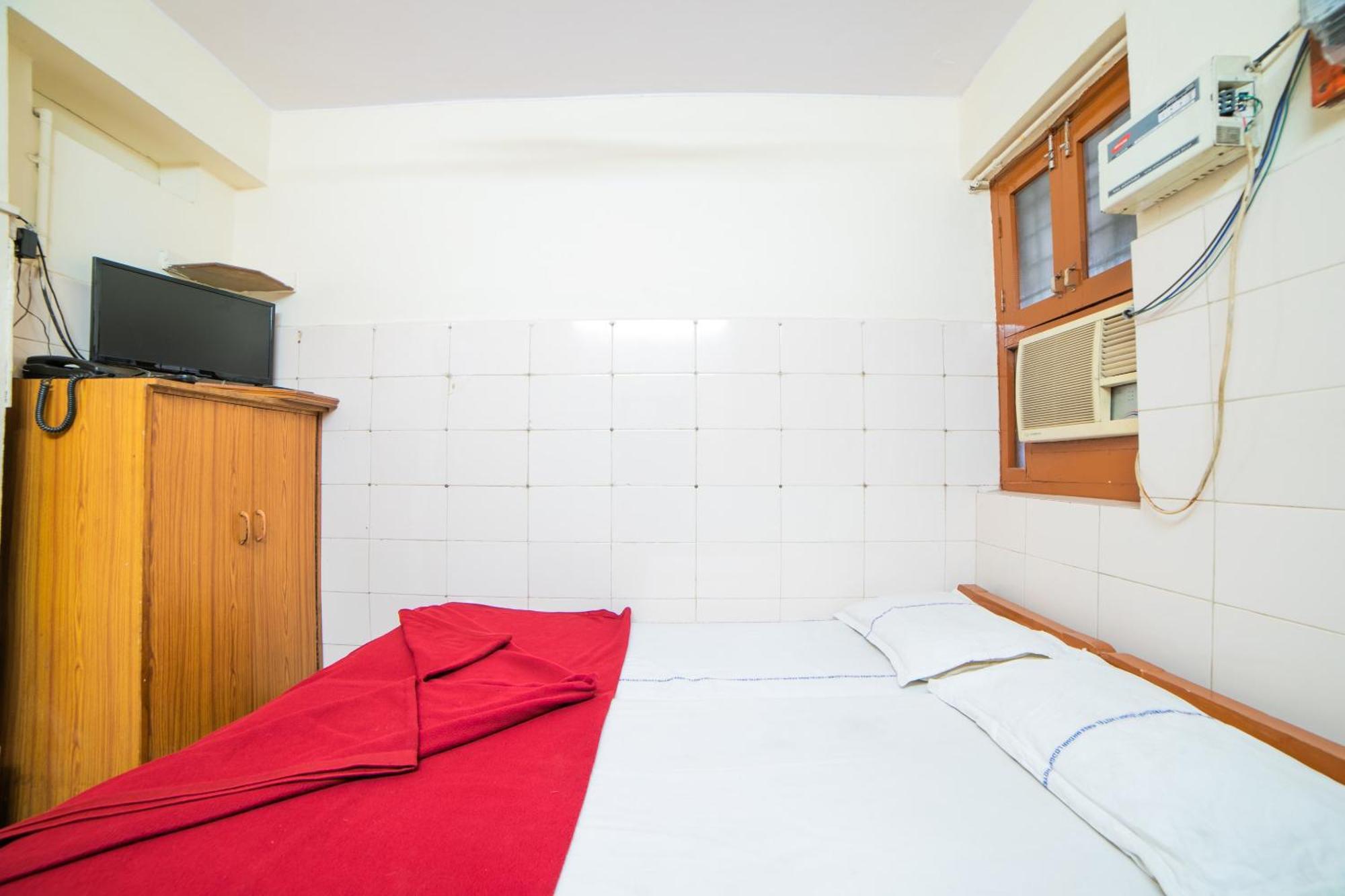Hotel O Sree Radha Lodge Near Snow World Secundurabad Екстериор снимка