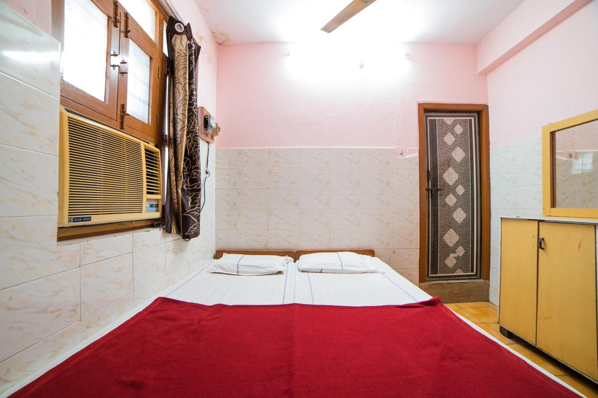 Hotel O Sree Radha Lodge Near Snow World Secundurabad Екстериор снимка